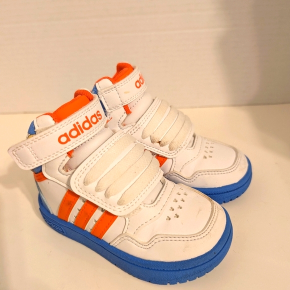 Adidas Disney X Hoops 3.0 Mid I Mickey Mouse Sneakers Size‎ 6 Kids - Picture 1 of 8